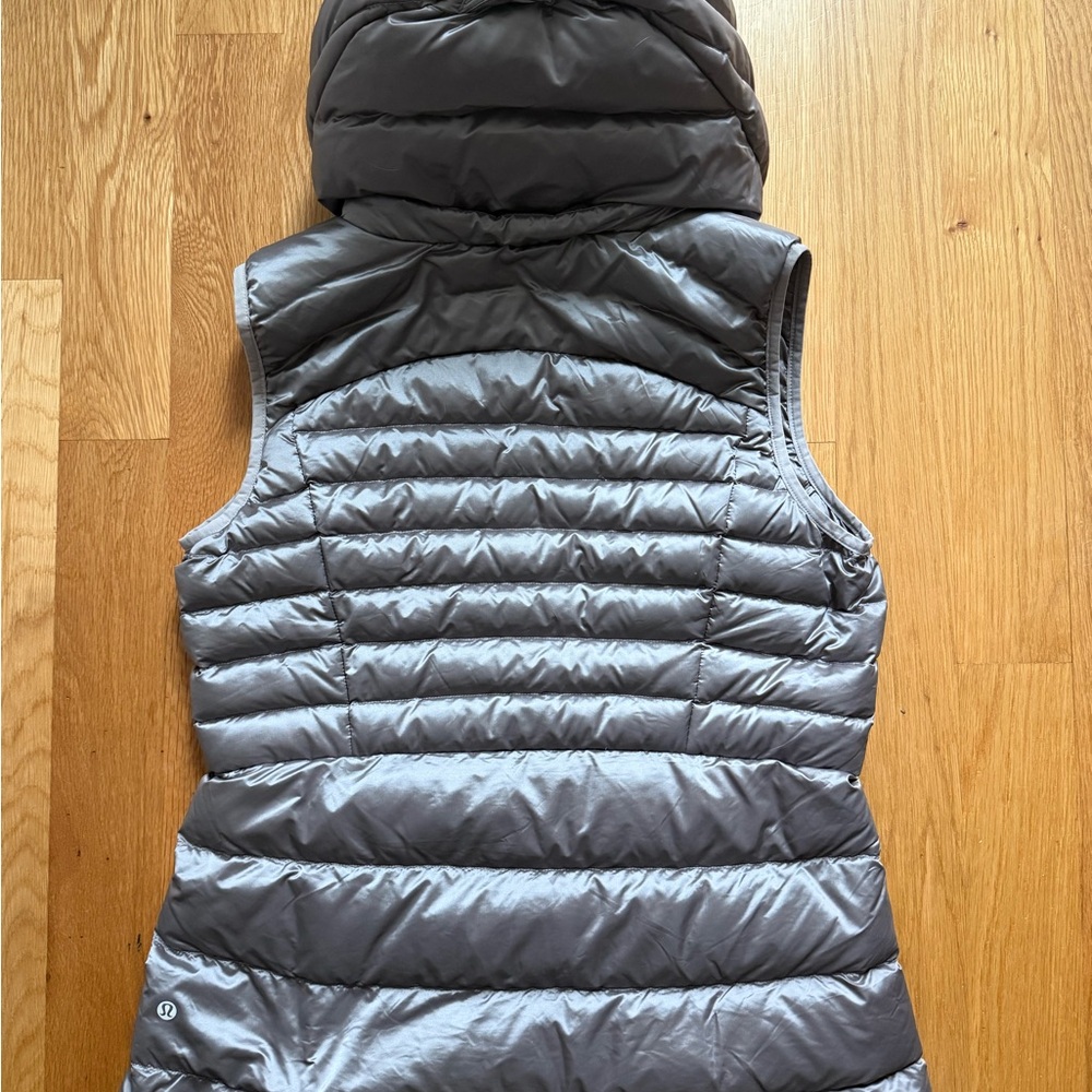 Lululemon Athletica Gray Hooded Puffer Vest - Picture 3 of 3